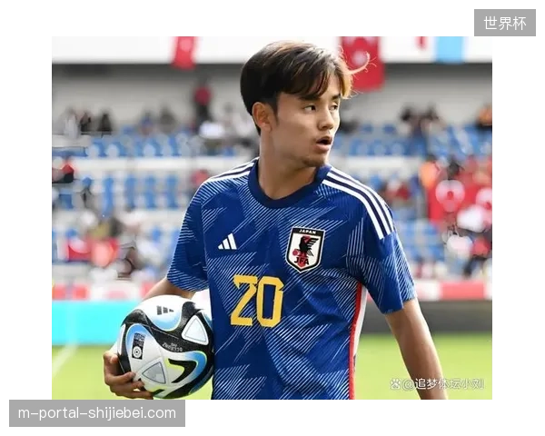 日本队技术优势明显，久保建英将主导球队前场的进攻组织串联